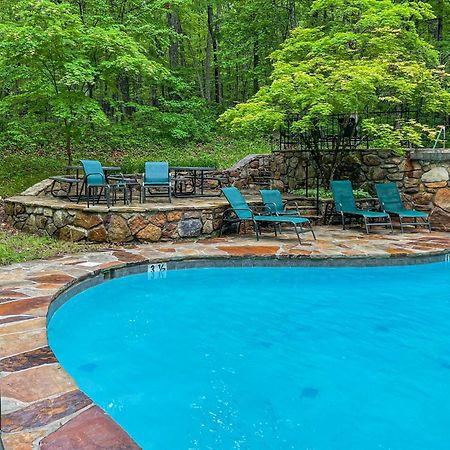 Chalet W Hot Tub, Large Deck, Grill, & Fast Wifi Berkeley Springs Kültér fotó